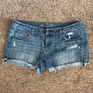 American Eagle size 18 destroyed denim jean shorts